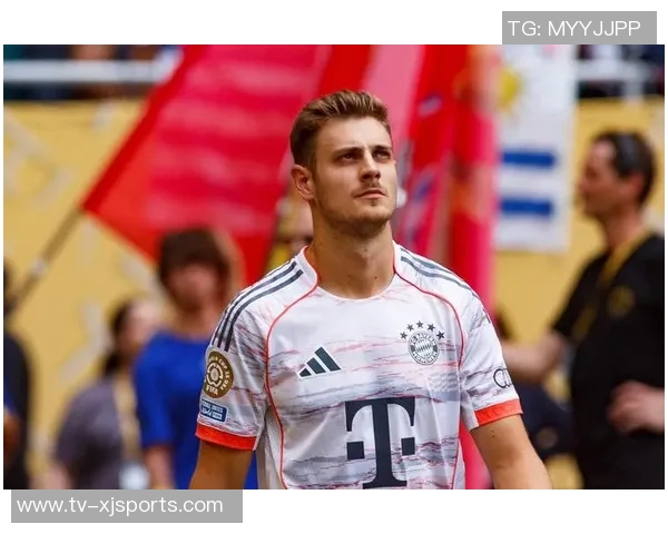 拜仁后卫斯塔尼西奇走进慕尼黑儿童医院送温暖与祝福给小朋友们