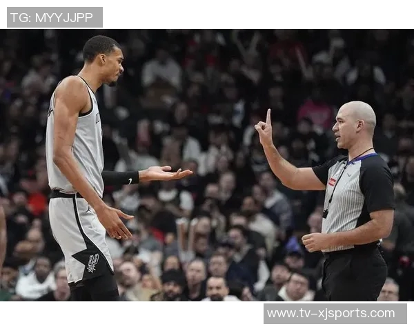 尚帕尼盛赞文班训练效果未来表现将更加令人惊叹